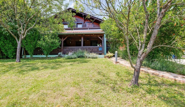 4 bedroom cozy home in Banscica