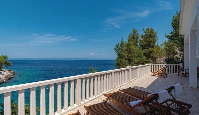 4 bedroom gorgeous home in Blato