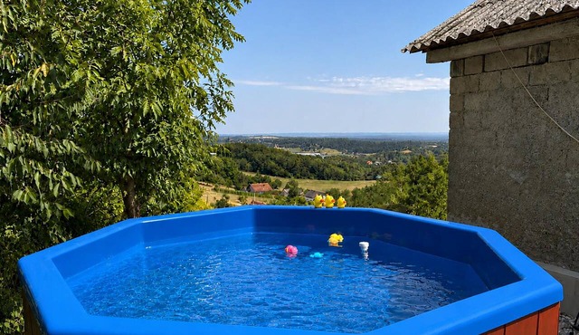 4 bedroom nice home in Jastrebarsko in Dragovanscak
