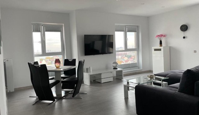 4 Room Penthouse Terrace W18+W19 in Bucharest