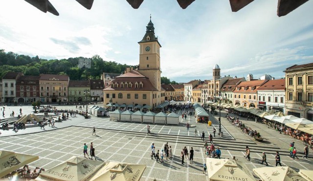 4 Rooms Piata Sfatului in Brasov