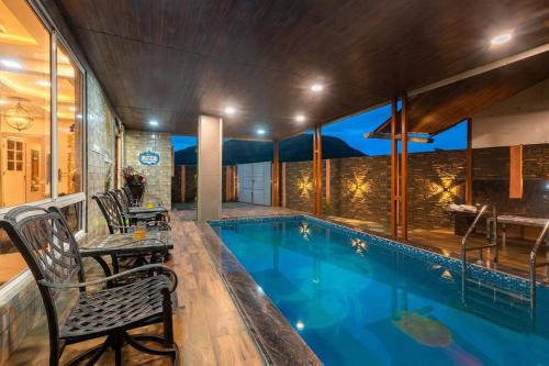 5 BHK Villa in Lonavala near Mountains! in Lonavala