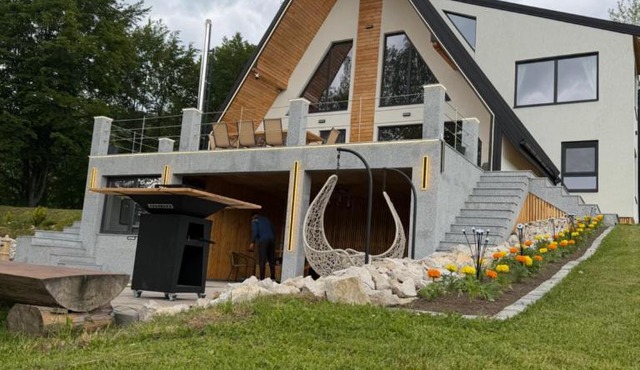 A-frame Sofis House Valea Doftanei in Tesila