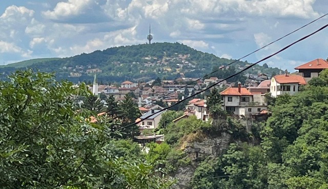 A Peaceful and Spacious Getaway in Sarajevo in Sarajevo