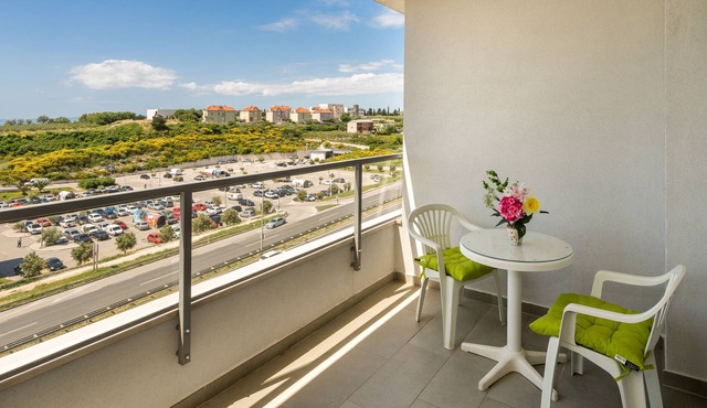 A1 - modern apt with the terrace & sea view