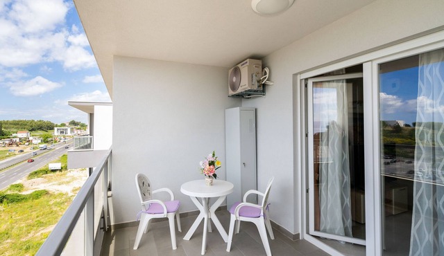 A2 - modern apt with the terrace & sea view
