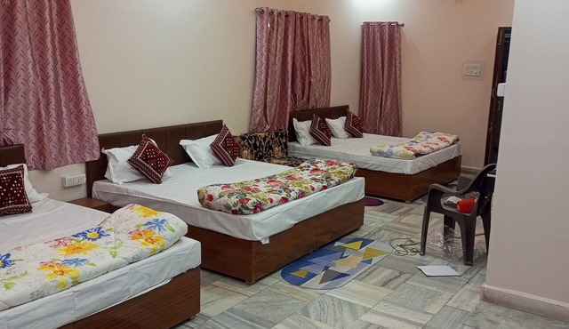 Aashirwad Residency @ Home Stay/Bed & Breakfast Unit of MP Tourism Board in Ujjain