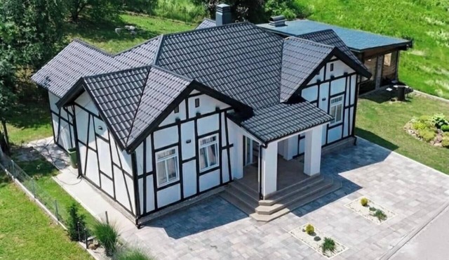 Adorable and premium 2-bedroom house with AC in welcoming Vrdnik in Vrdnik