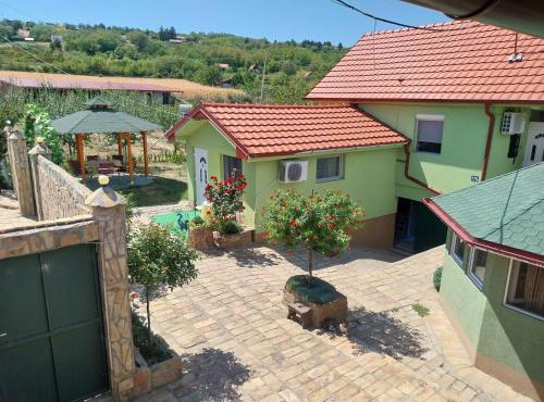 ALI apartmani R&H in Inija