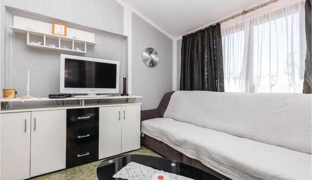 Amazing apartment in Barbat with 2 Bedrooms and WiFi in Barbat na Rabu