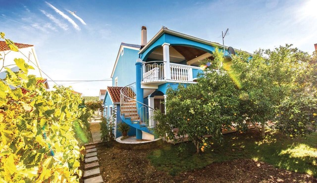 Amazing apartment in Bibinje with WiFi