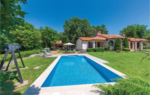 Amazing Home In Belavici With Sauna in Hreljići