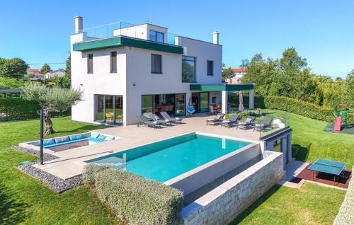 Amazing Home In Bukori in Buroli