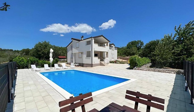 Amazing home in Cista Provo