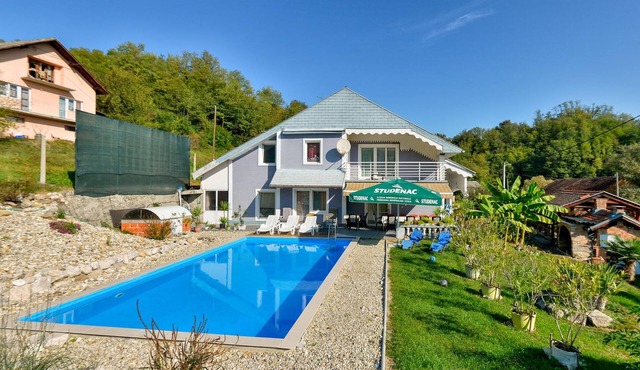 Amazing home in Nespes