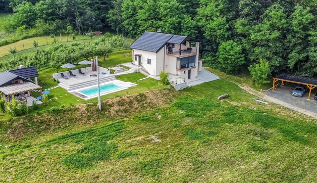 Amazing home in Radoisce