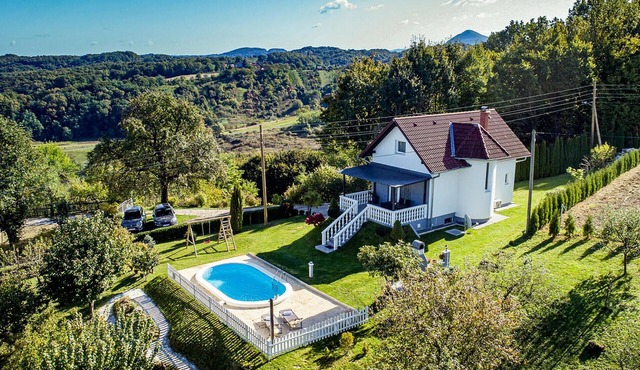 Amazing home with swiming pool