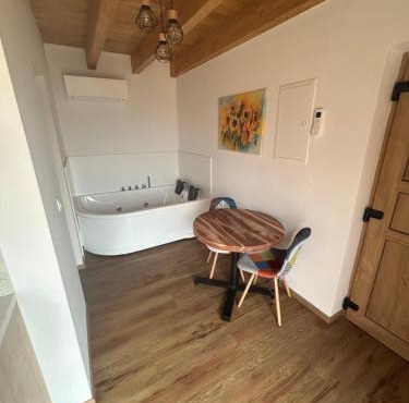 Ana Apartment in Gradišča