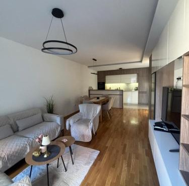 Apartman Akademska Četvrt in Cacak