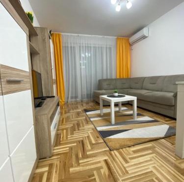 Apartman Lux 5- private parking in Sombor