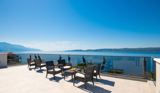Apartman Mia 5 - Omiš by Villas Guide