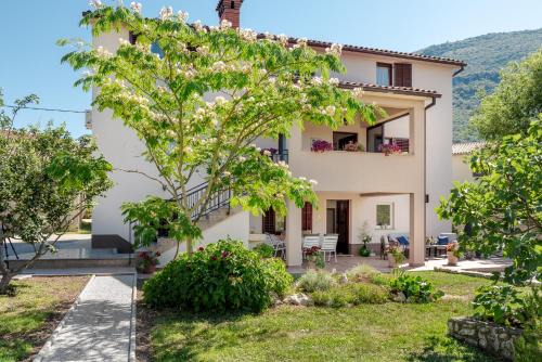 Apartmani Antonija in Vozilići