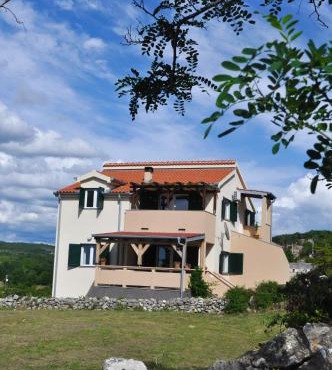 Apartmani Carnizza