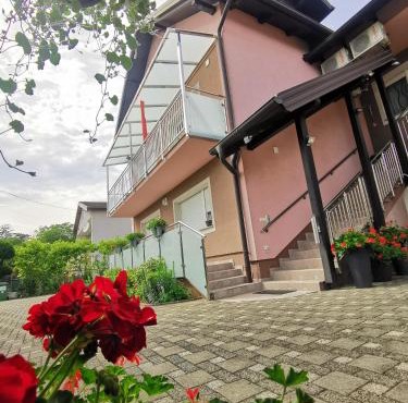 Apartmani Jastreb 2