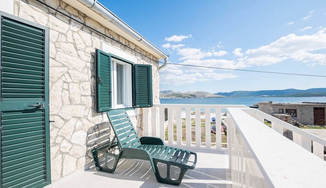 Apartment Island Sun Terrace (82881-A1) - Krapanj - island Krapanj
