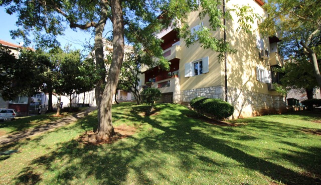 Apartment Agata with sea view and close to the beach