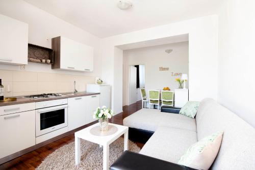 Apartment Alkar in Sinj
