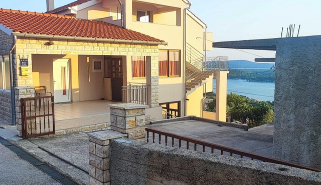 Apartment Ana (95201-A1) - Sibenik