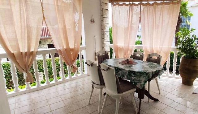 Apartment Angelina 70m from the Beach, Free parking