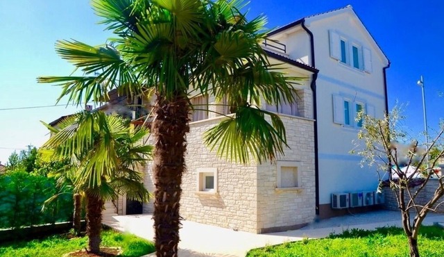 Apartment/app. for 4 guests with 60m² in Porec (69179)