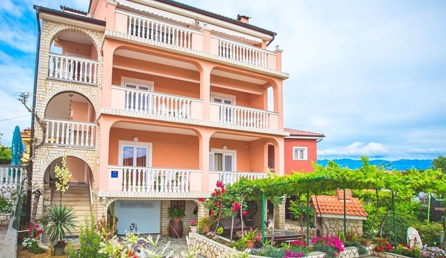 Apartment Danijel, (15698), Lopar, hr