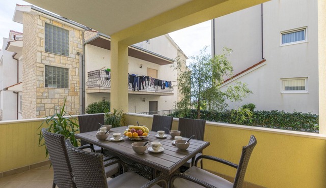 Apartment Dora (46141-A1) - Duce