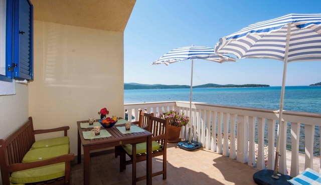 Apartment Grivicic A1 with Sea View on island Krapanj