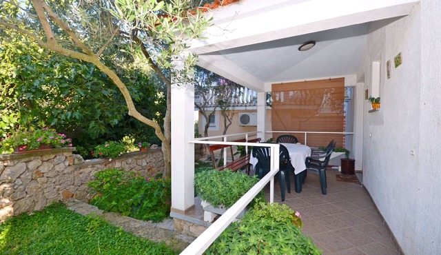 Apartment Gordan (42881-A1) - Murter - island Murter
