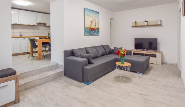 Apartments Toni (88541-A1) - Poljana - island Ugljan