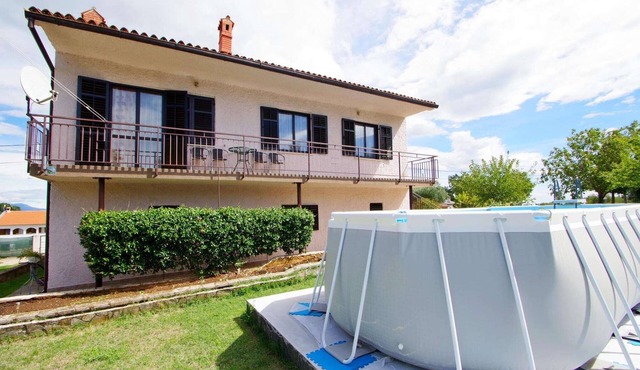 Apartment in Šajini near Stunning Blue Sea in Šajini