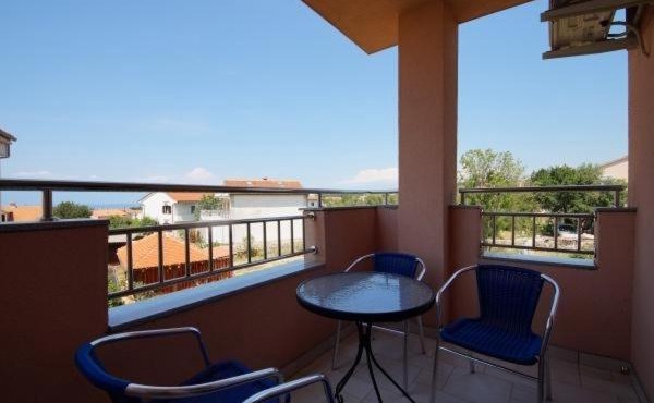 Apartment in Malinska with Seaview, Balcony, Air condition, WIFI (4689-1)
