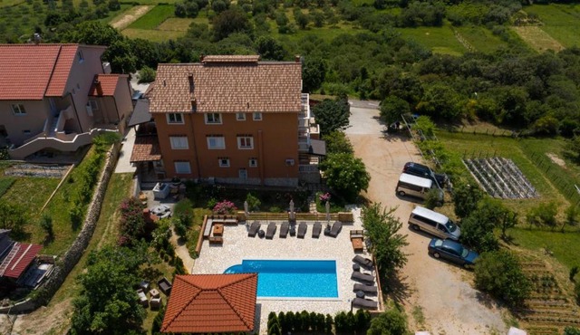 Apartment in Mundanije with Seaview, Terrace, Air condition, WIFI (3748-4) in Mundanije