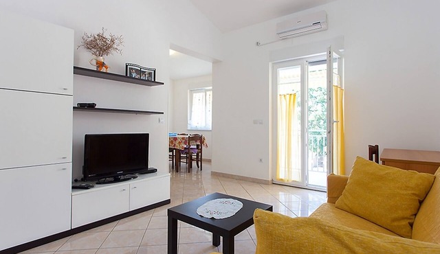 Apartment in Poreč with Balcony, Air condition, WIFI, Washing machine (4928-10) in Porec