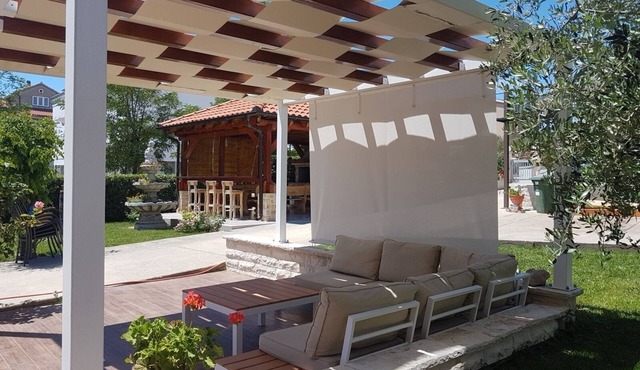 Apartment in Privlaka with Terrace, Air condition, WIFI, Washing machine (821-1) in Privlaka