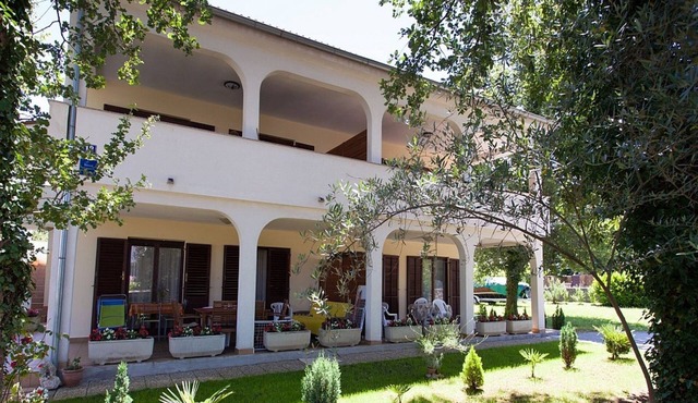 Apartment in Vantacici near the Sea