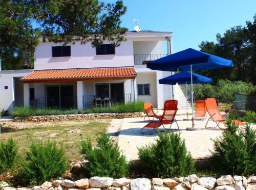 Apartment in Veli Rat near Beaches in Veli Rat