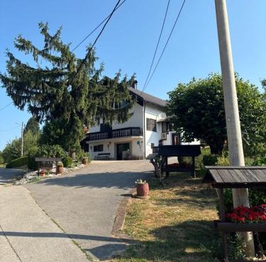 Apartment Jelena in Seliste Dreznicko