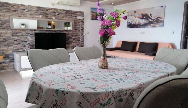 Apartment Libe with Sea View Trogir - Two Bedroom Apartment with Balcony