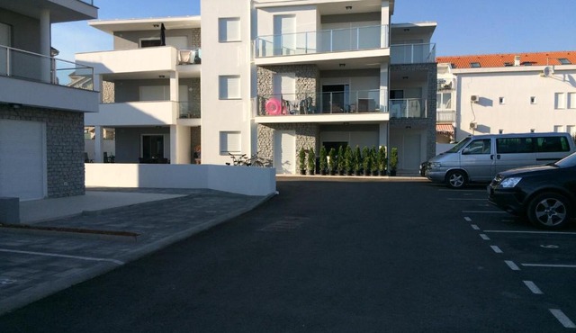 Apartment Lola