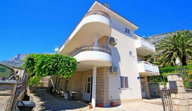 Apartment Makarska M&I, FREE PRIVATE PARKING